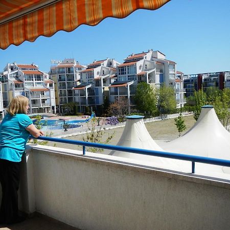 Apartment In Elit 3 Apartcomplex ซันนีบีช ภายนอก รูปภาพ