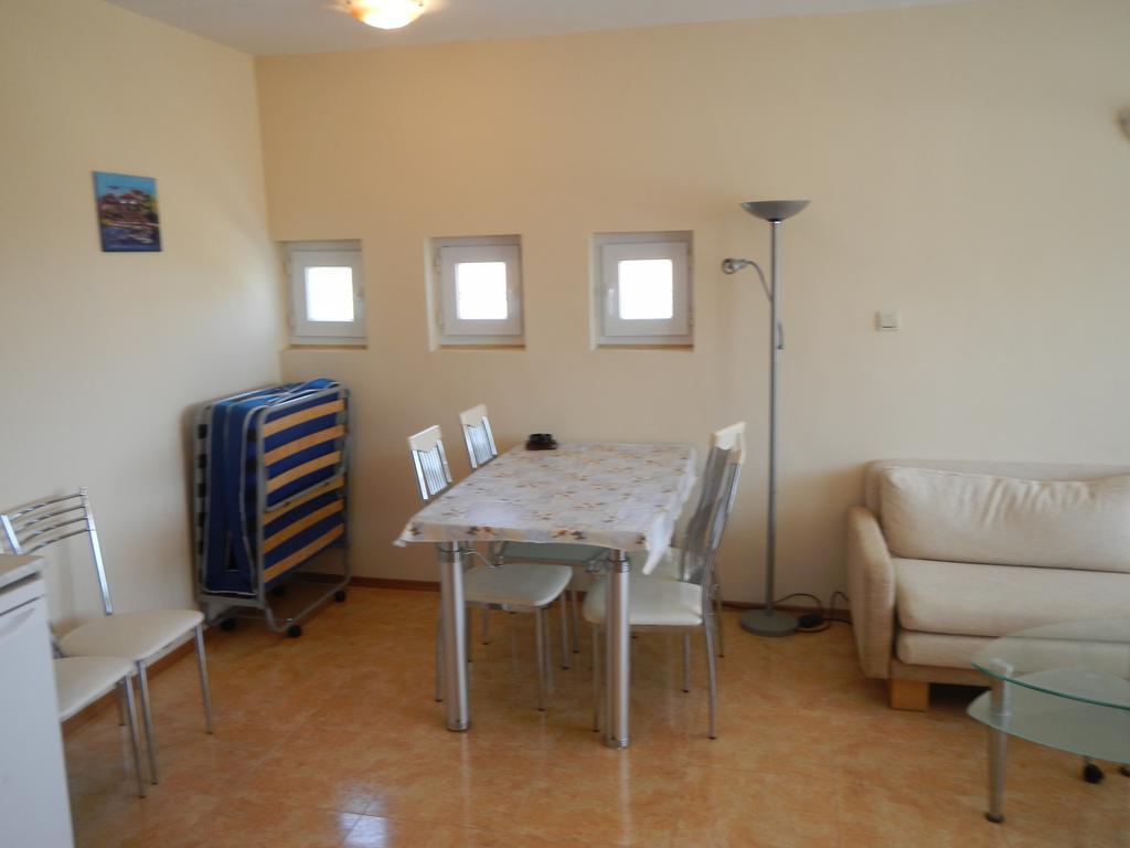 Apartment In Elit 3 Apartcomplex ซันนีบีช ภายนอก รูปภาพ